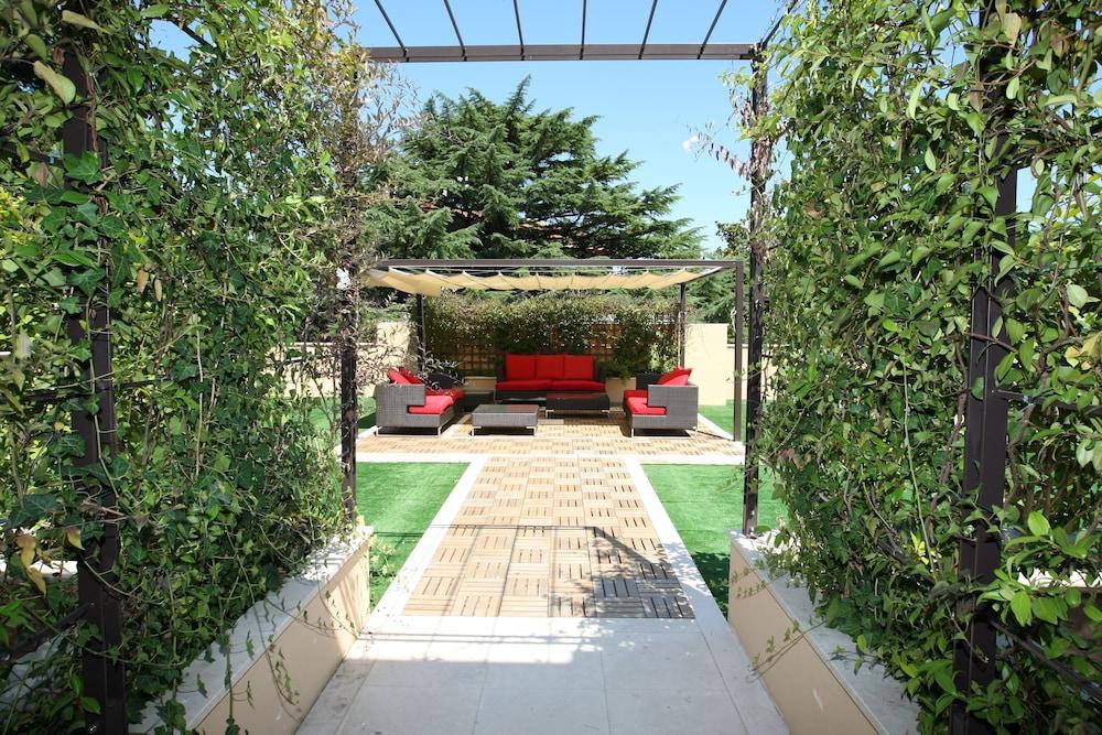 Unahotels Villa Dei Platani Foligno Ngoại thất bức ảnh