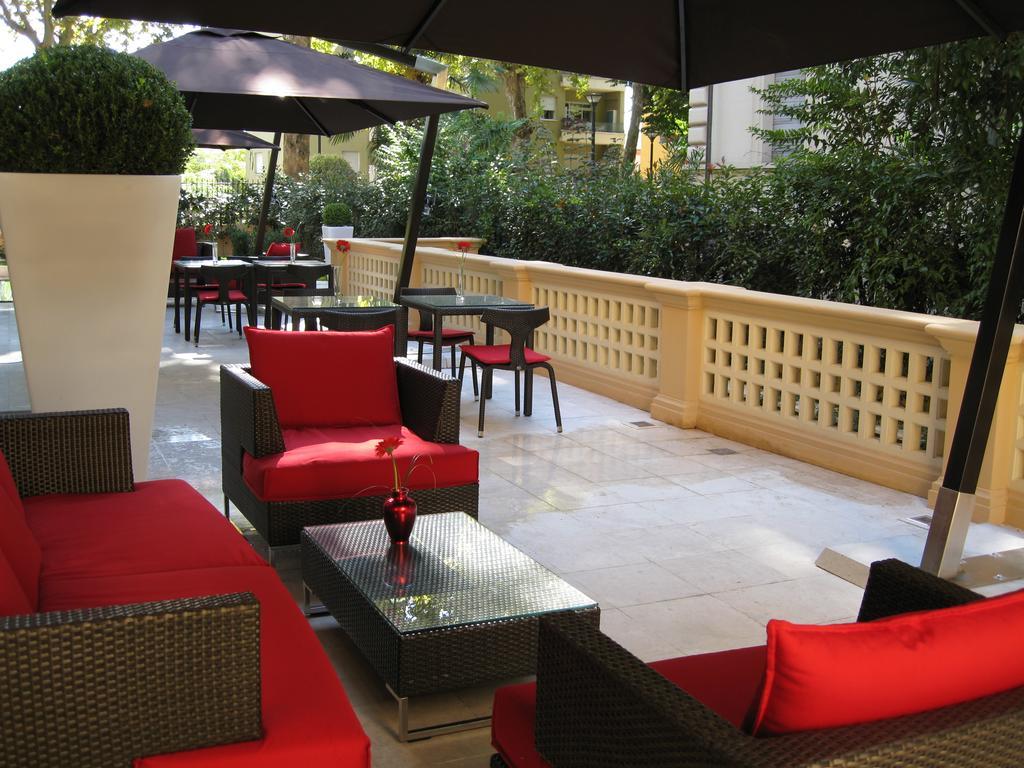 Unahotels Villa Dei Platani Foligno Ngoại thất bức ảnh